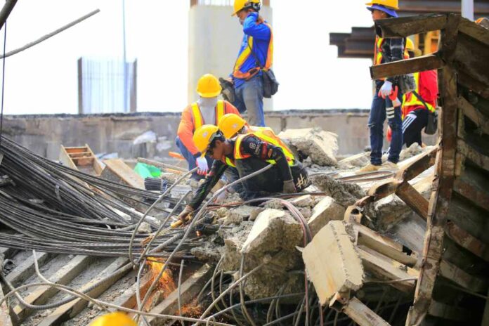 Mandalay,myanmar,28,Mar,2025:an,Earthquake,Hit,The,City,Center,,Causing
