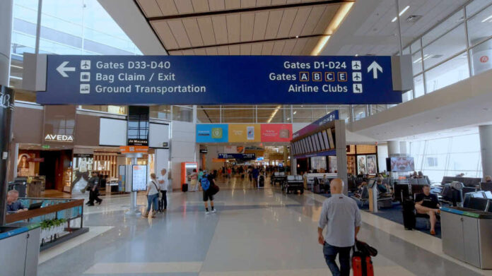 Departure,Gates,At,Dallas,Fort,Worth,Airport,-,Dallas,,Texas